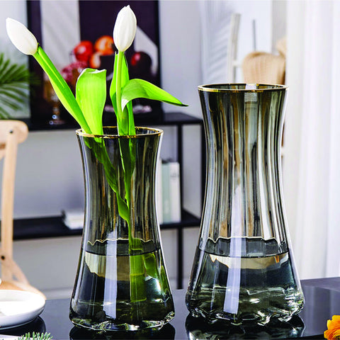 CONCAVE GLASS VASE
